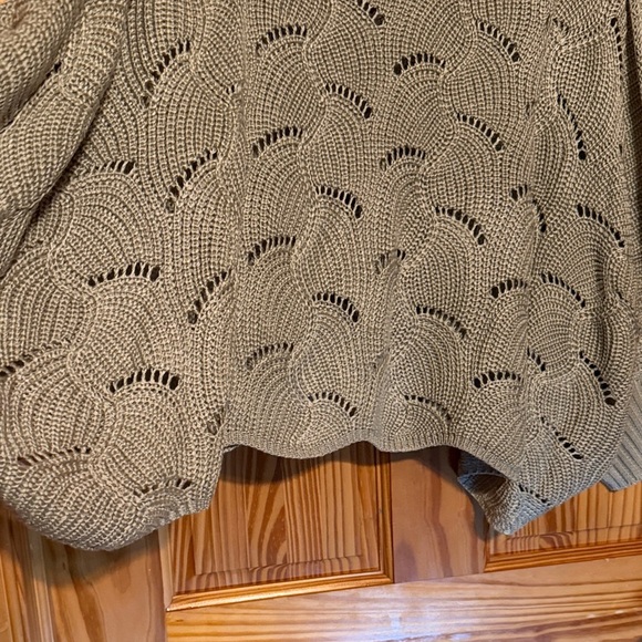 Willow Root Olive Knit Sweater - Picture 4 of 10